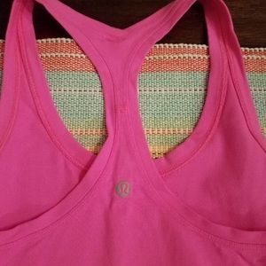 Lululemon athletic top